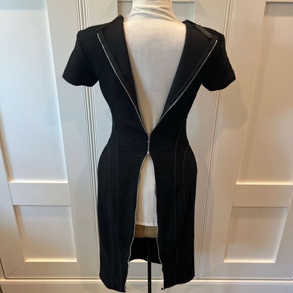 Narciso Rodriguez Black Dress Midi Contour Seam Short Sleeve V Neck Statement Zi - Picture 10 of 11